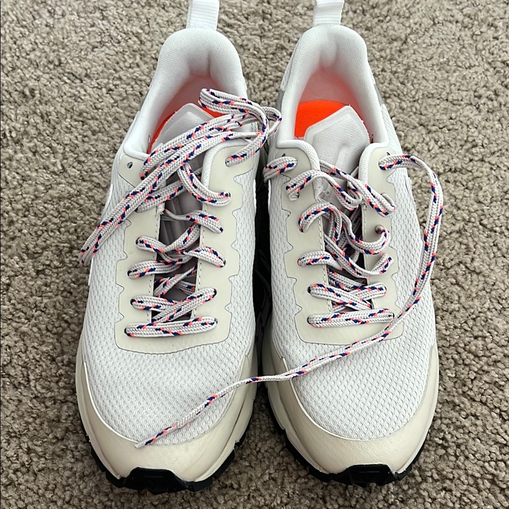 Veja White and Cream Sneakers Retro-Inspired Design, worn twice - Picture 2 of 4
